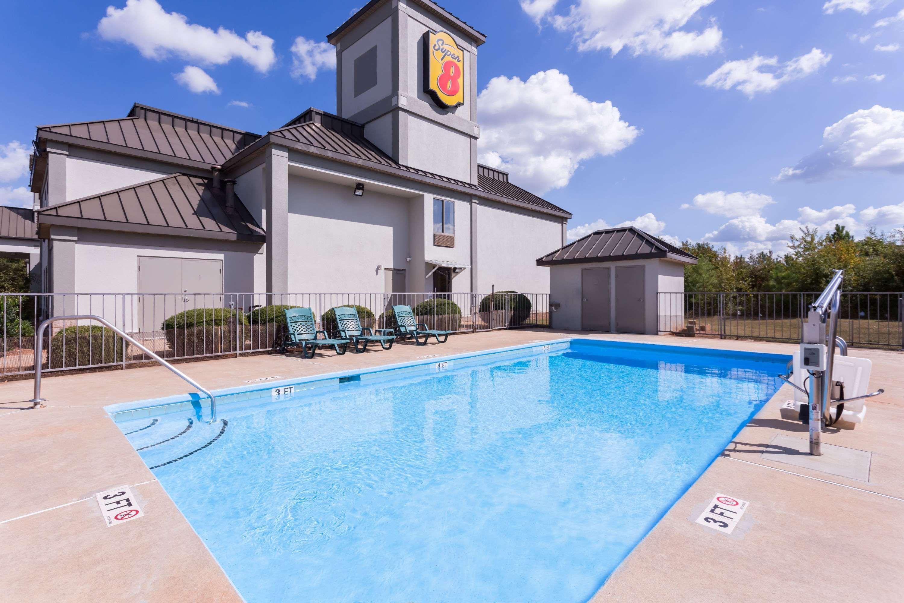 ซูเปอร์ 8 บาย วินด์แฮม เกรียร์/สปาแทนเบิร์ก แอเรีย Motel แกร์ ภายนอก รูปภาพ