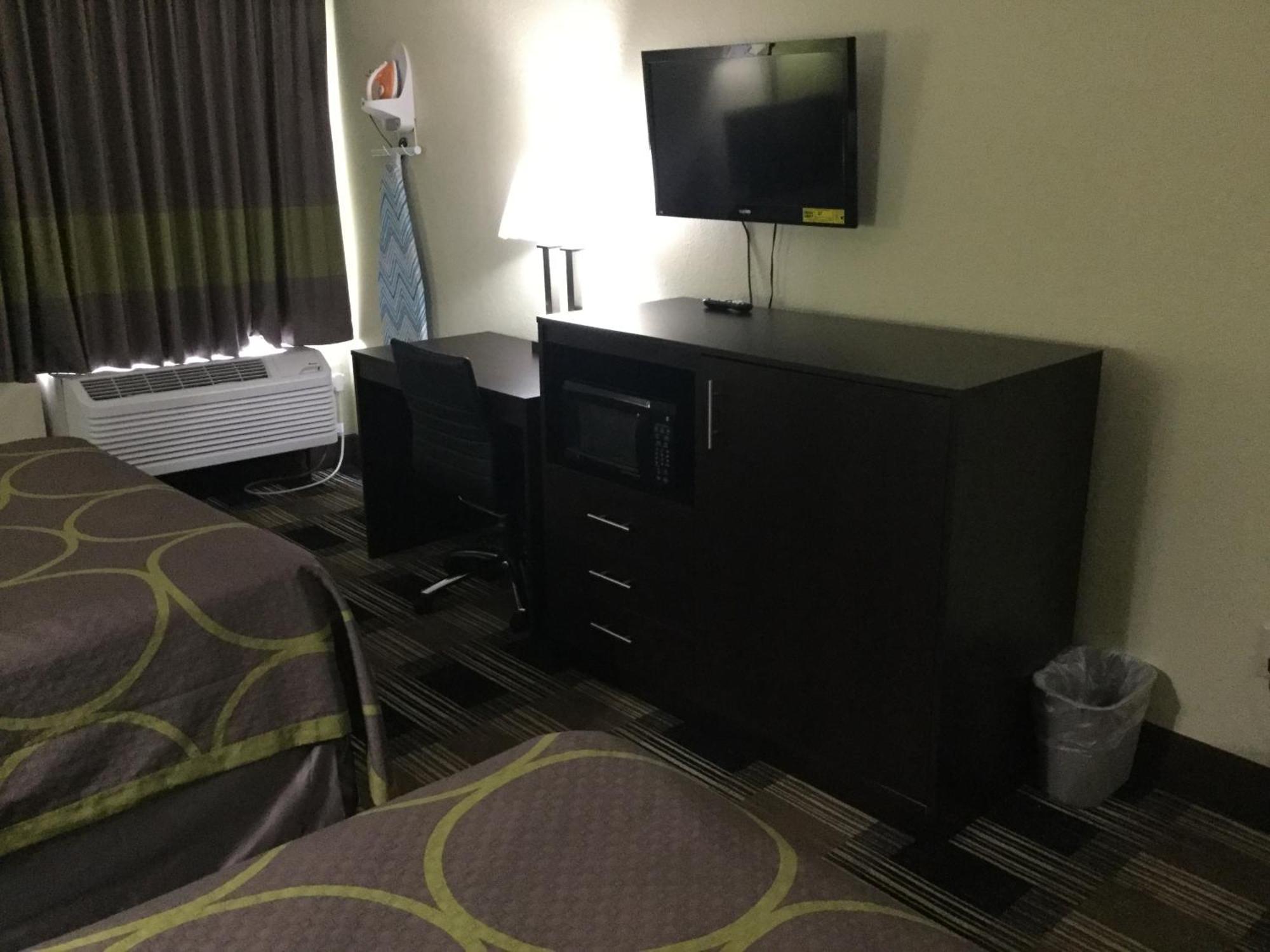 ซูเปอร์ 8 บาย วินด์แฮม เกรียร์/สปาแทนเบิร์ก แอเรีย Motel แกร์ ภายนอก รูปภาพ