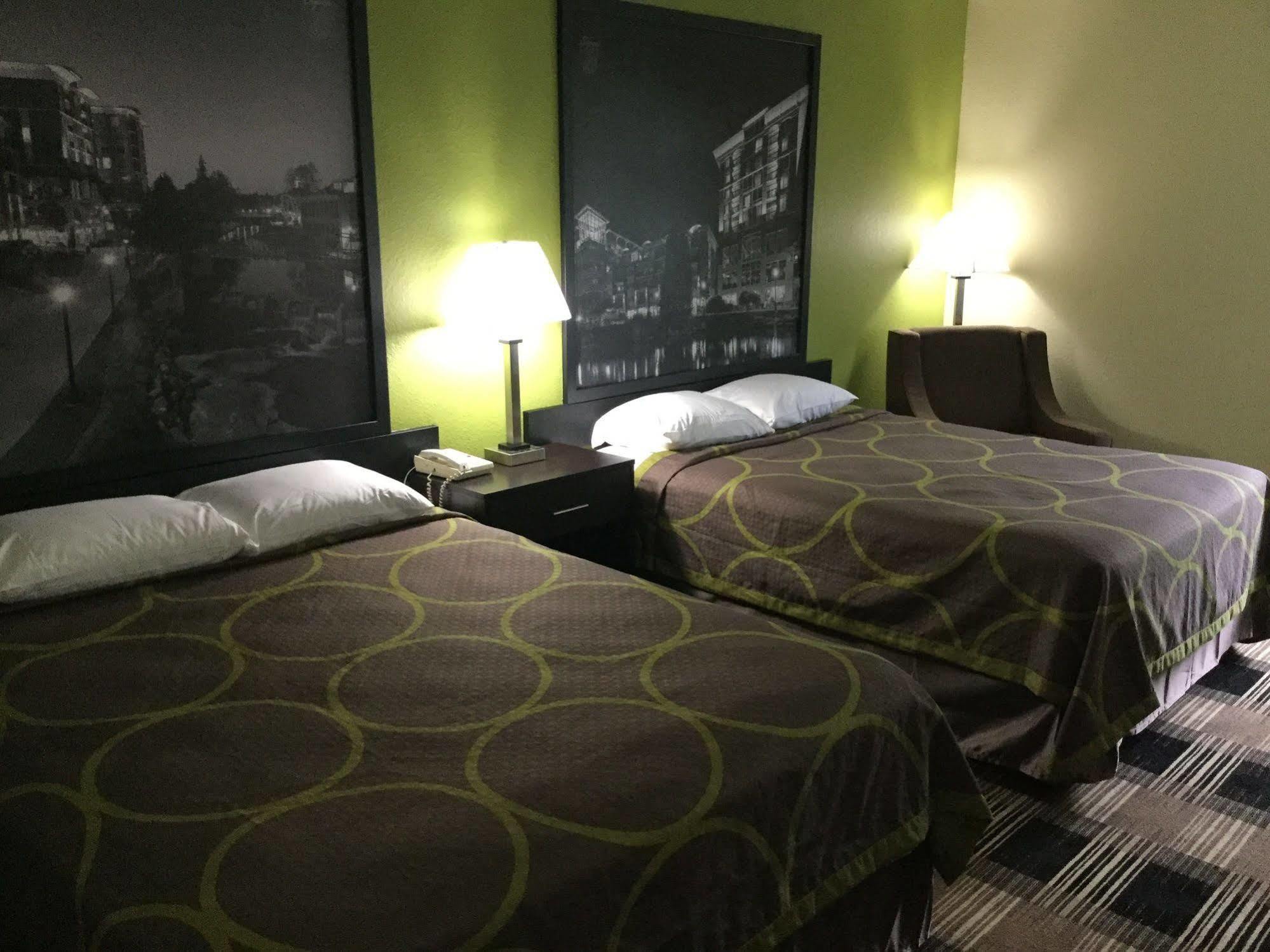 ซูเปอร์ 8 บาย วินด์แฮม เกรียร์/สปาแทนเบิร์ก แอเรีย Motel แกร์ ภายนอก รูปภาพ