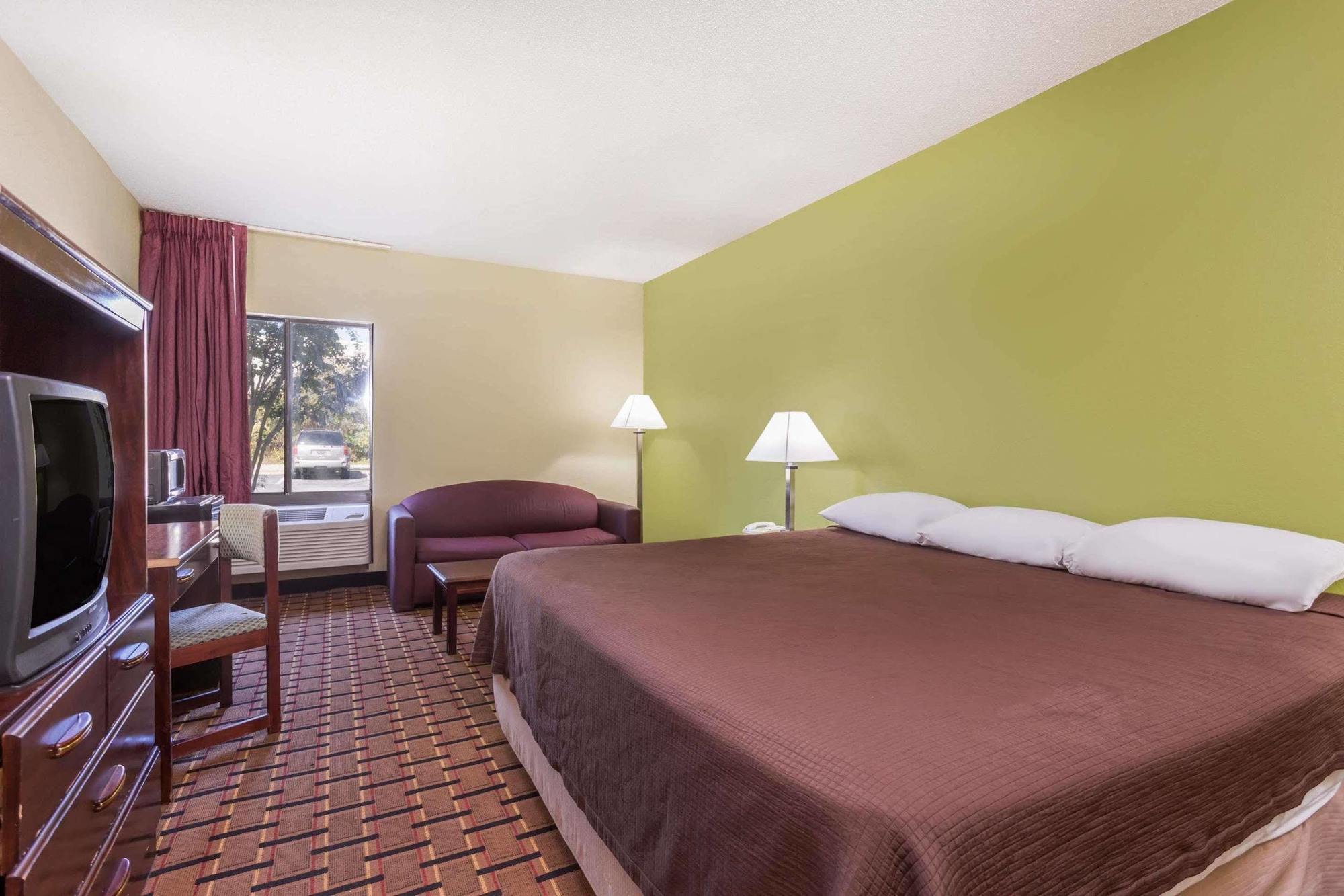 ซูเปอร์ 8 บาย วินด์แฮม เกรียร์/สปาแทนเบิร์ก แอเรีย Motel แกร์ ภายนอก รูปภาพ