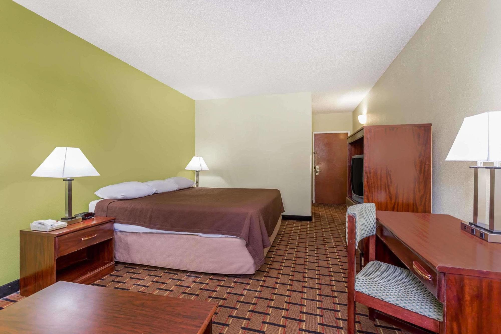 ซูเปอร์ 8 บาย วินด์แฮม เกรียร์/สปาแทนเบิร์ก แอเรีย Motel แกร์ ภายนอก รูปภาพ